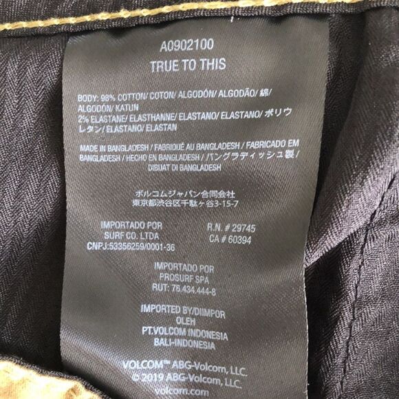 Volcom Mens Shorts Size 31 GUC - Picture 4 of 5